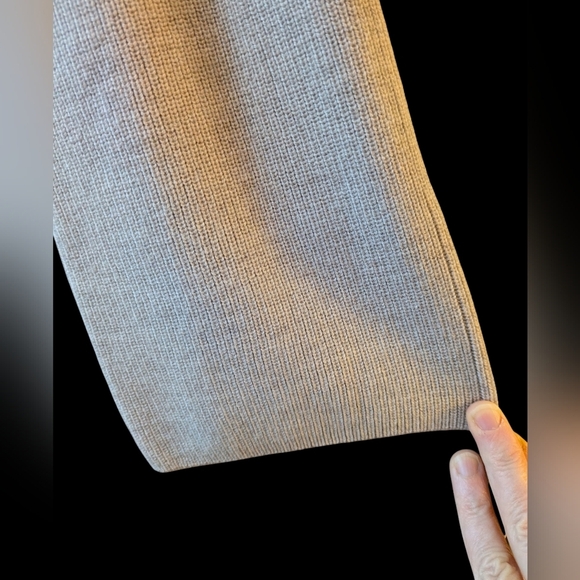 Banana Republic Merino Wool NWT Beige Sweater M - Picture 6 of 8